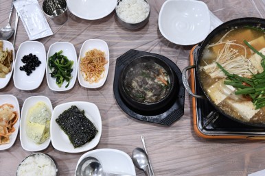 Yujeong Restaurant (tofu restaurant)